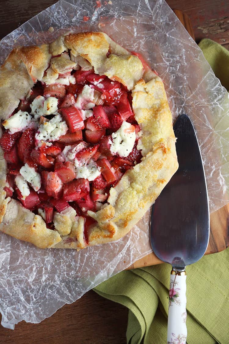 Strawberry-Rhubarb-Galette-with-Goat-Cheese_5