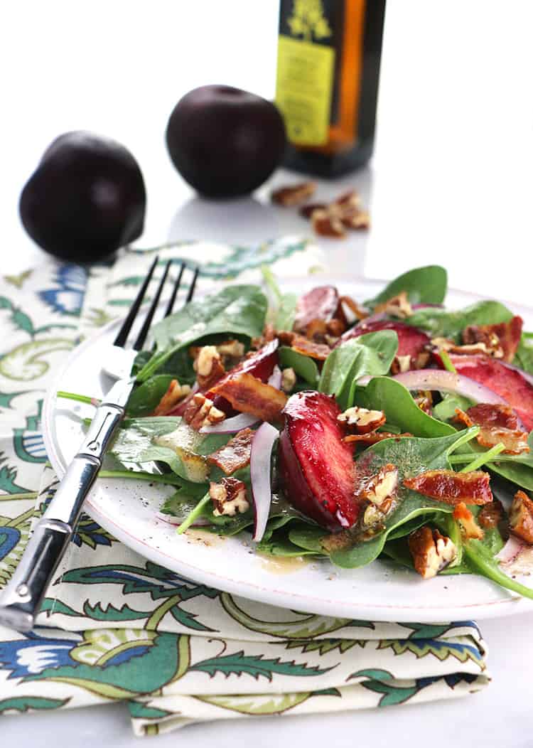 Roasted Plum Spinach Salad with Candied Pecans_1