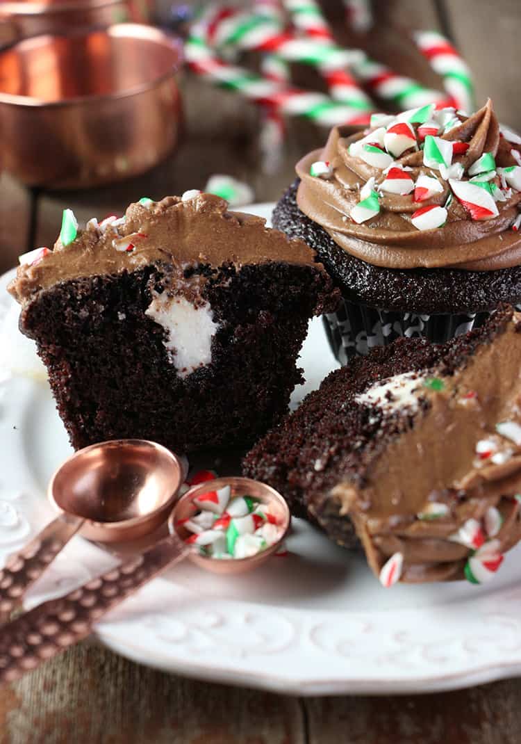 Peppermint-Filled Dark Chocolate Cupcakes_8