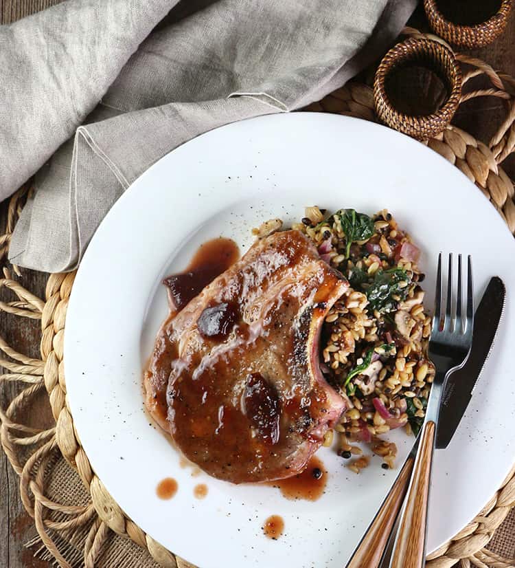 Pork-Chops-in-Fig-Cabernet-Sauce_5rr
