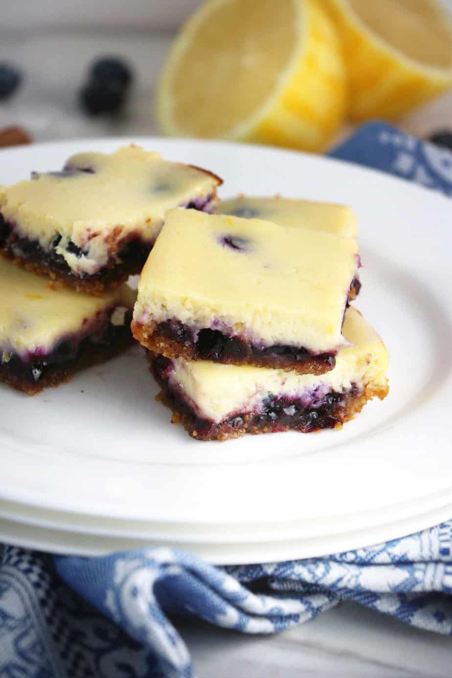 easy-blueberry-cheesecake-bars_1